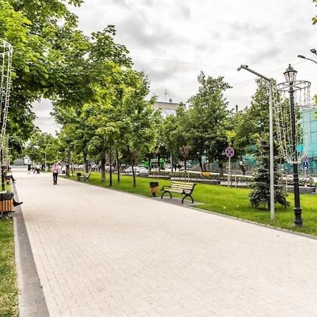 Lia*S Deluxe Apartment In The Center Chisinau Exterior foto