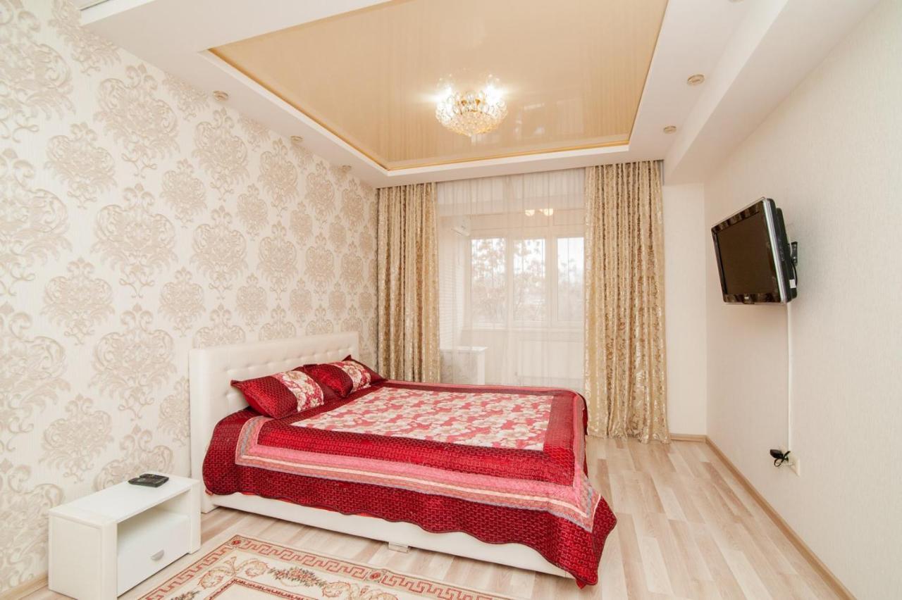 Lia*S Deluxe Apartment In The Center Chisinau Exterior foto