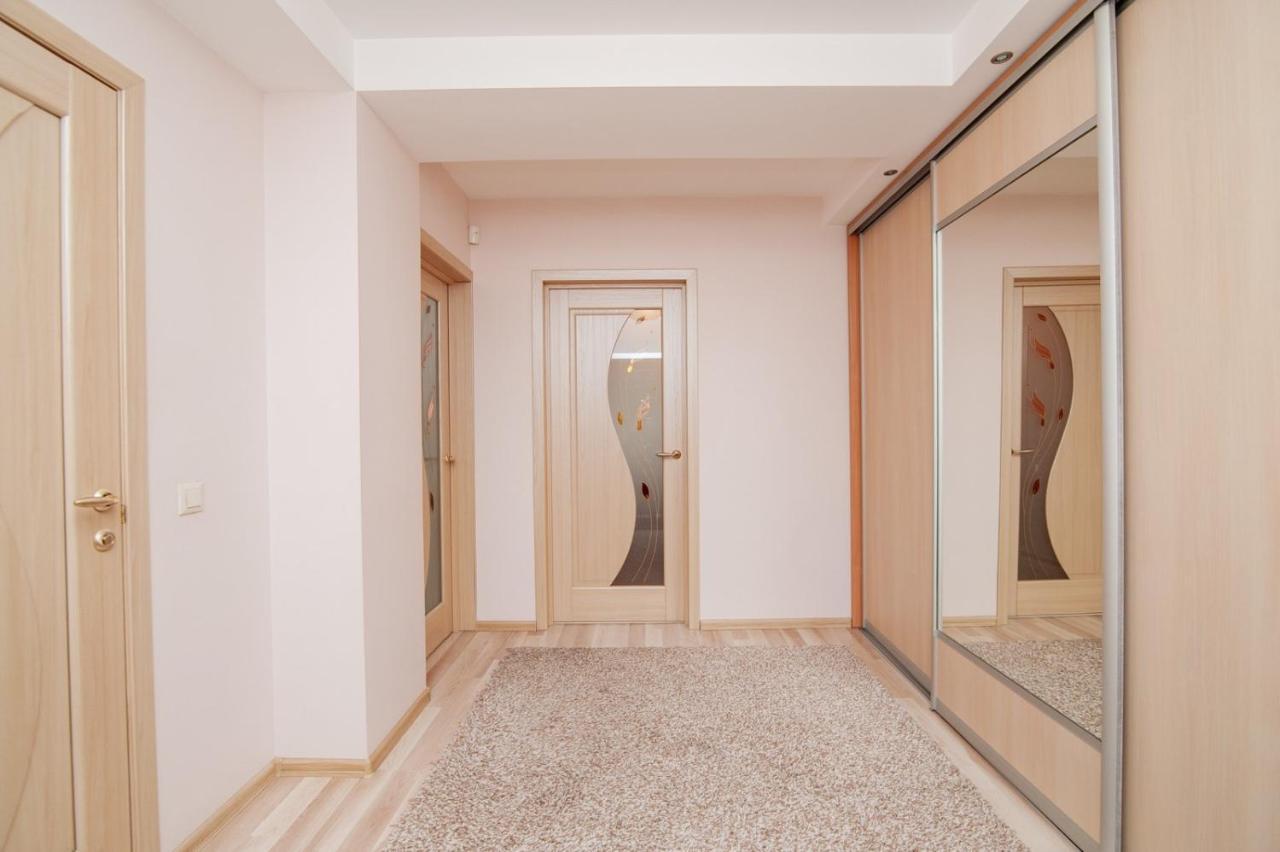 Lia*S Deluxe Apartment In The Center Chisinau Exterior foto